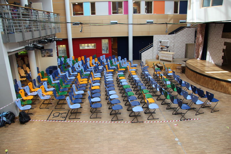 Datei:DGL2015 Saal.JPG