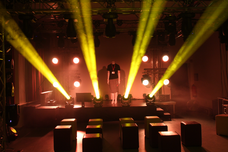 Datei:DMXC-Treffen 2019 Lightshow-Impression 2.png
