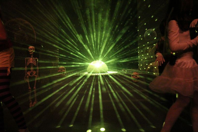 Datei:Spiegelkugeleffekte E.JPG